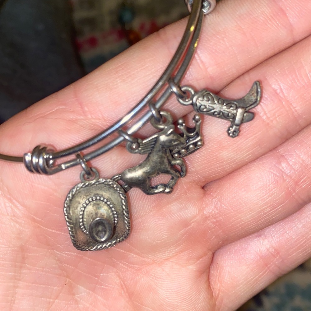 Bracelet